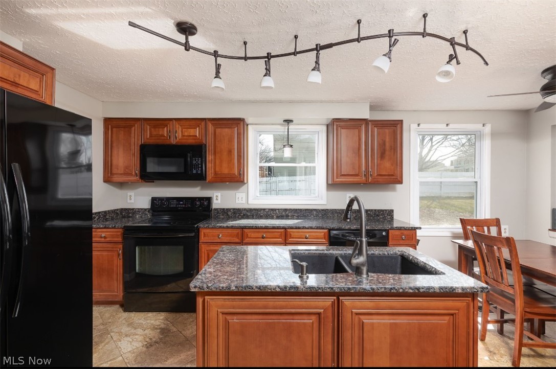 Twin Oaks - Residential