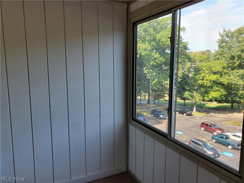 Silver Lake Towers Condo - Residential