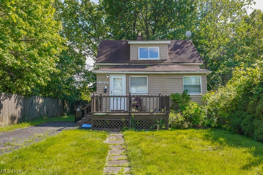 This single-family home is a solid way to build your rental portfolio! It has 2 bedrooms and 1 full bathroom. There is a large front porch overlooking the yard and a paved driveway for off-street parking. Located on Cleveland's east side, the property has easy access to highways and Downtown Cleveland, and is close to food, shopping and public transit. Great opportunity with this single-family home! Reach out to learn more!