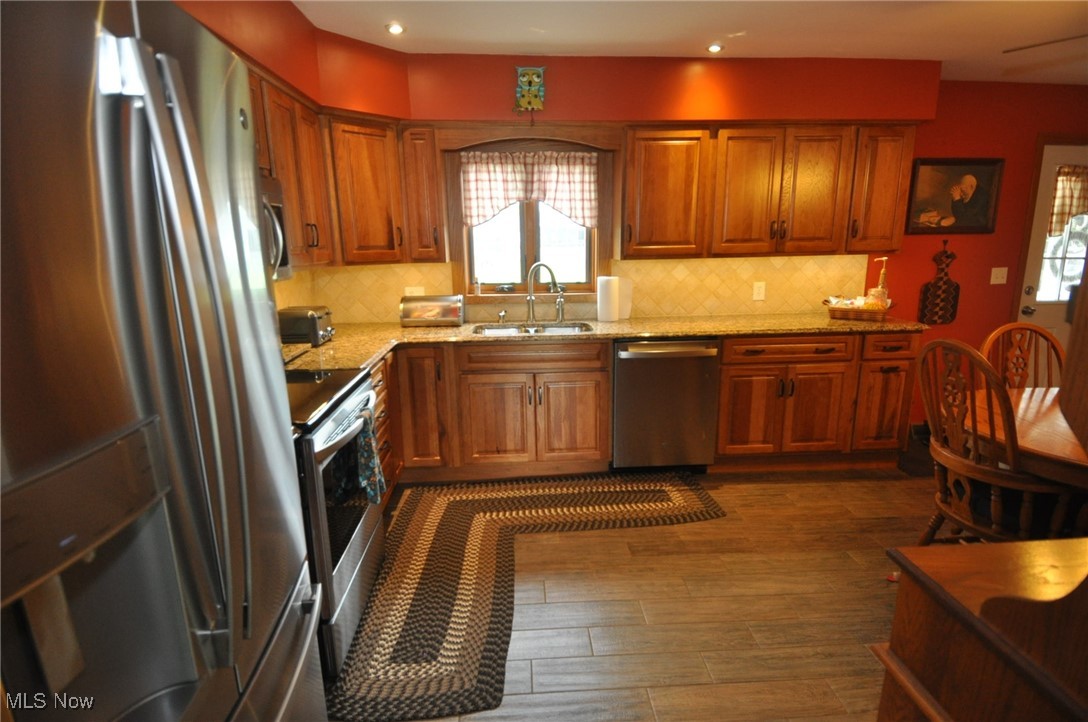 1120 Griffiths Drive, Zanesville, Ohio image 6