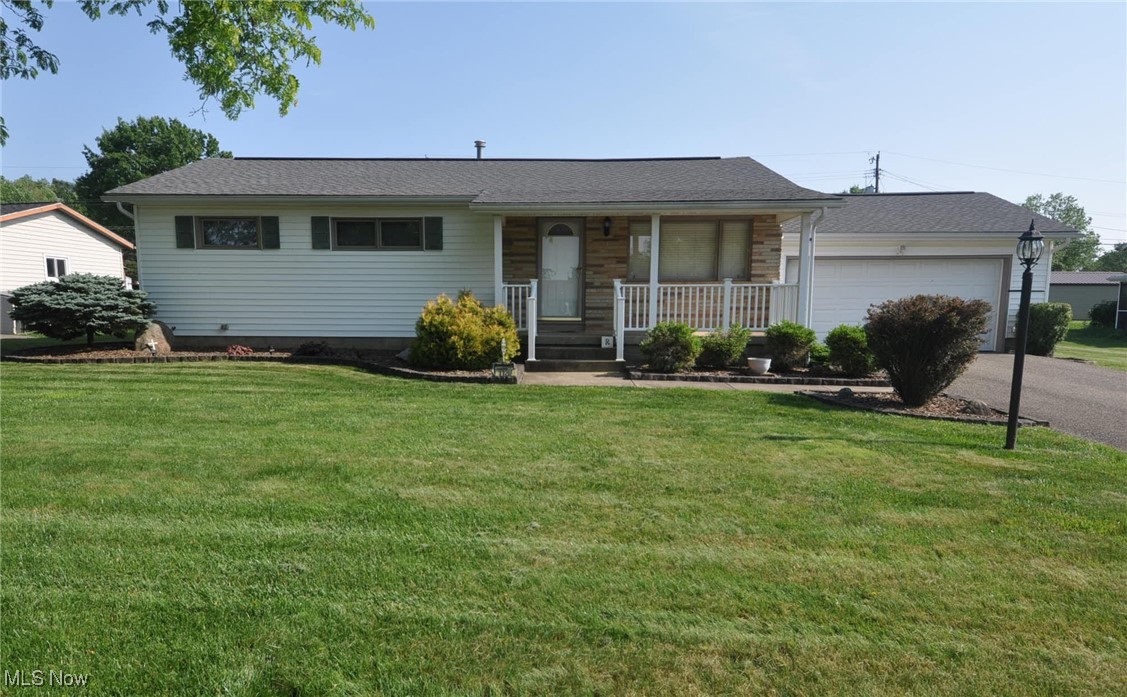 1120 Griffiths Drive, Zanesville, Ohio image 1