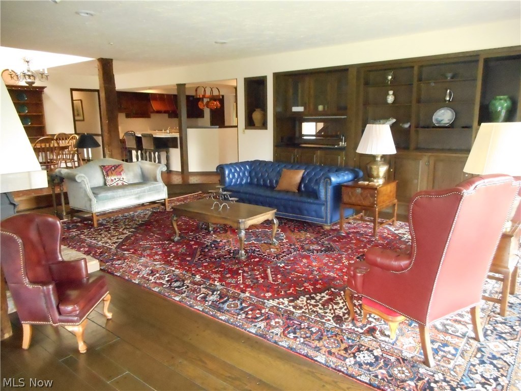 Sugar Bush Knolls - Residential
