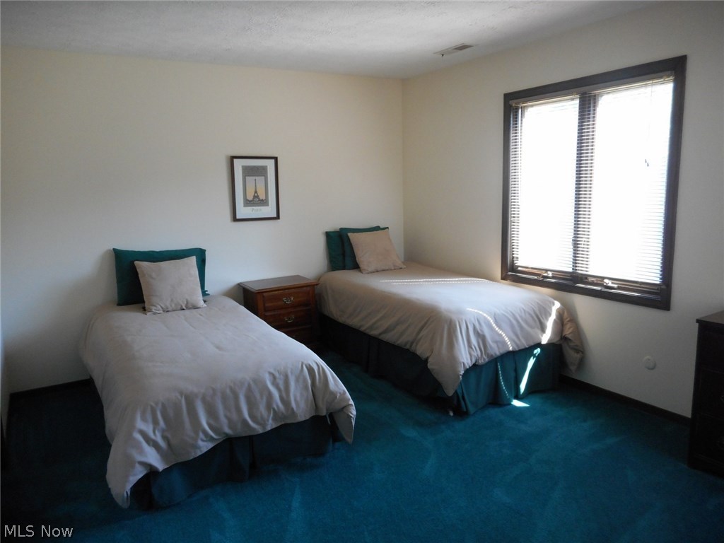 Sugar Bush Knolls - Residential