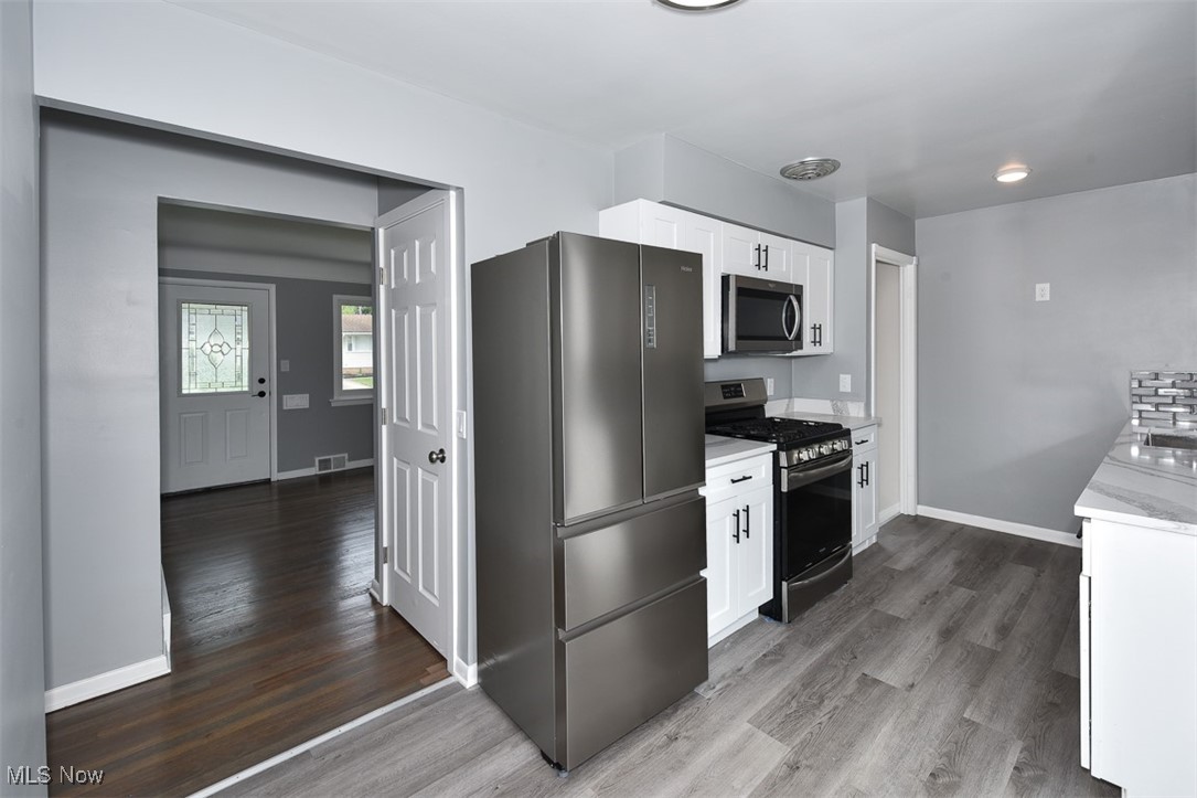 3612 Center Drive, Parma, Ohio image 17