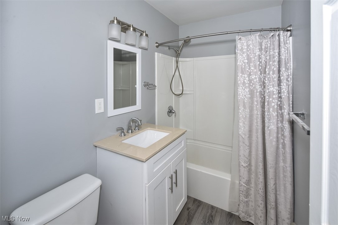 3612 Center Drive, Parma, Ohio image 36