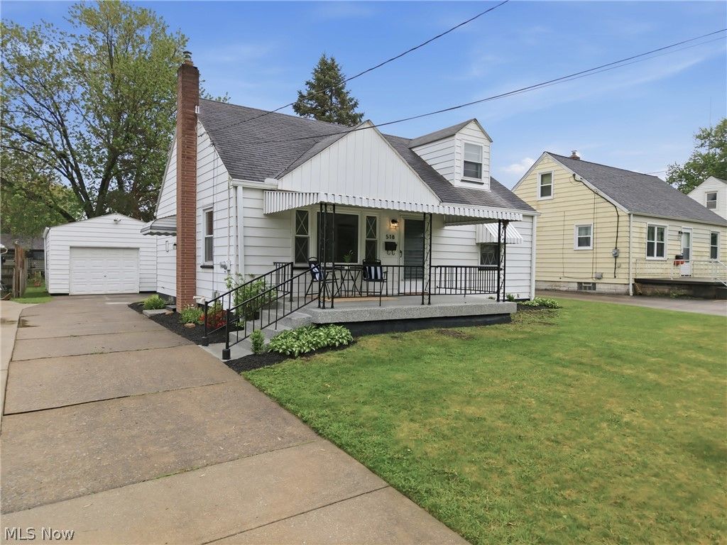 Photo of 518 Spring Street, Struthers, OH 44471 (MLS # 5206154)