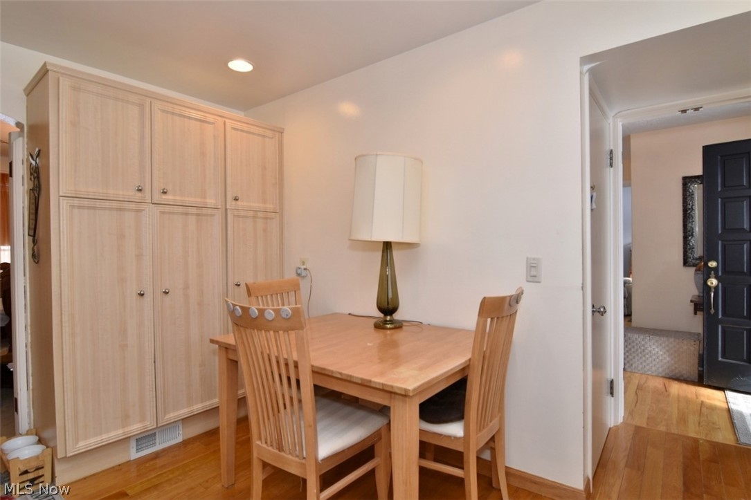 Forest Hill 10 - Residential