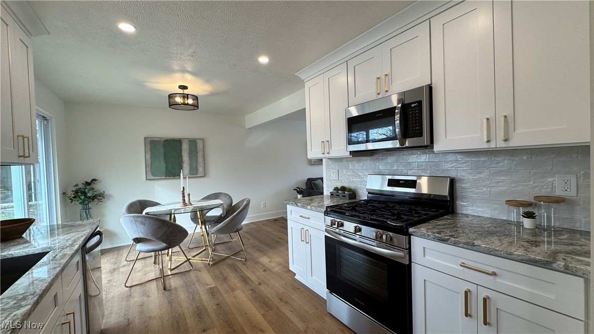 7334 Eric Drive, Mentor, Ohio image 3