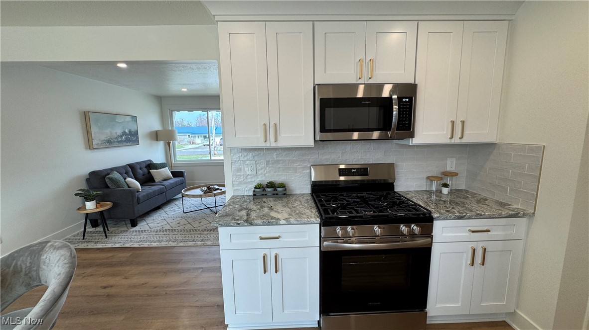7334 Eric Drive, Mentor, Ohio image 6