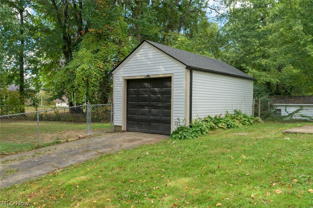 1316 Ottawa Avenue
