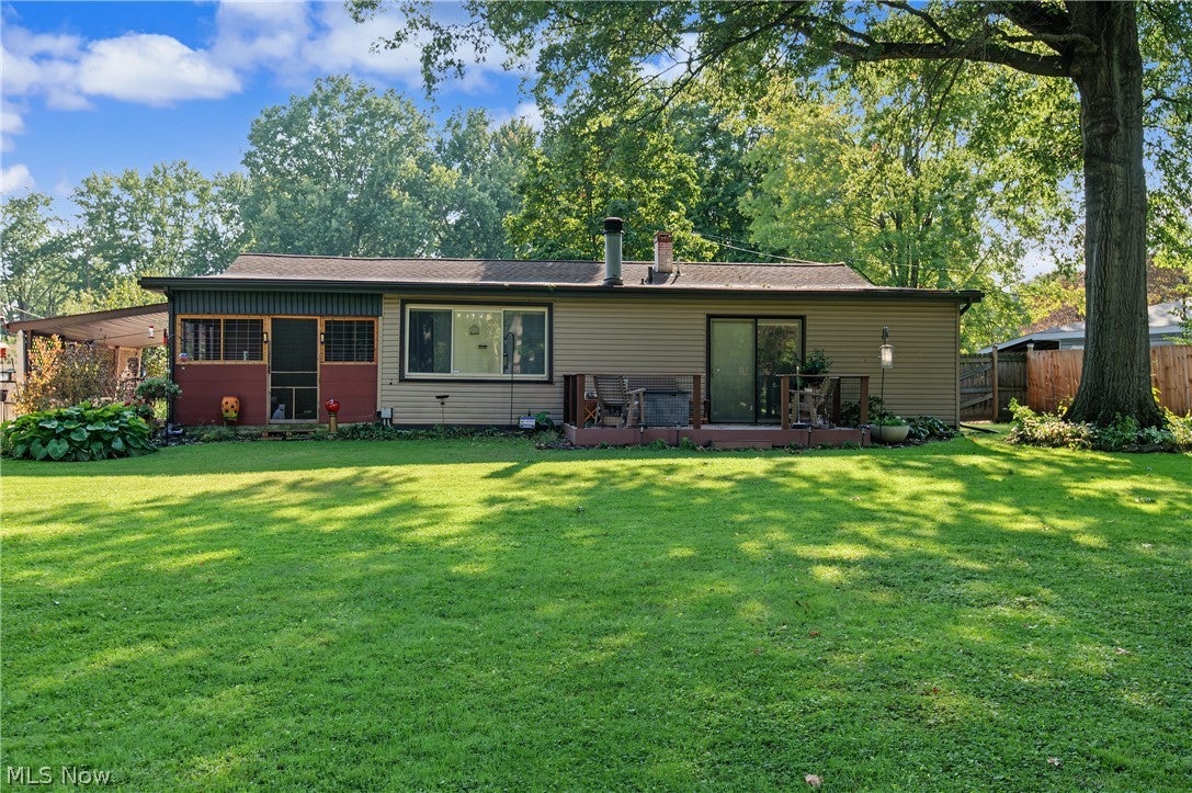 3577 Lynwood Drive NW
