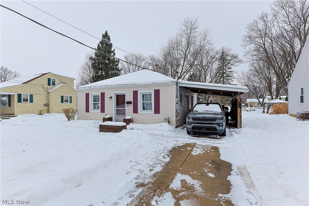 Photo of 18 Homewood Avenue, Norwalk, OH 44857 (MLS # 5185495)