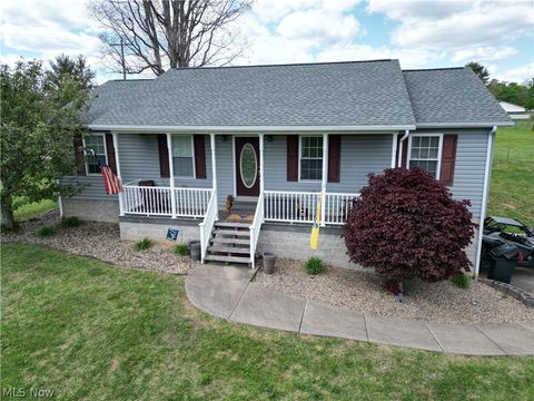 Homes For Sale - 33 Balderson Drive<br/> Washington, WV 26181