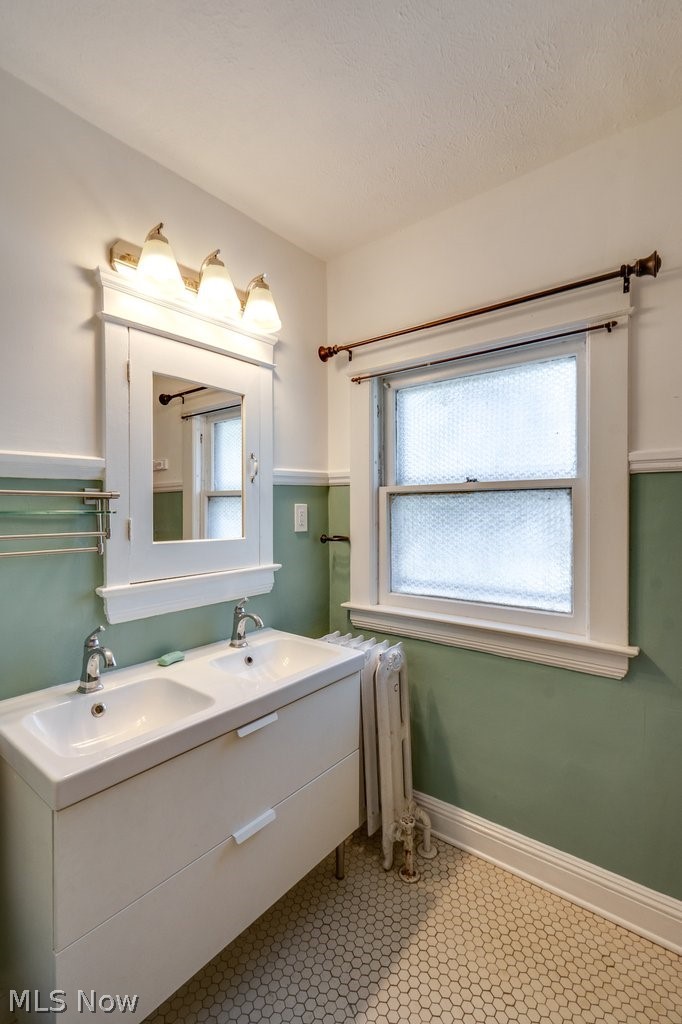 Hyde Park Condo - Residential
