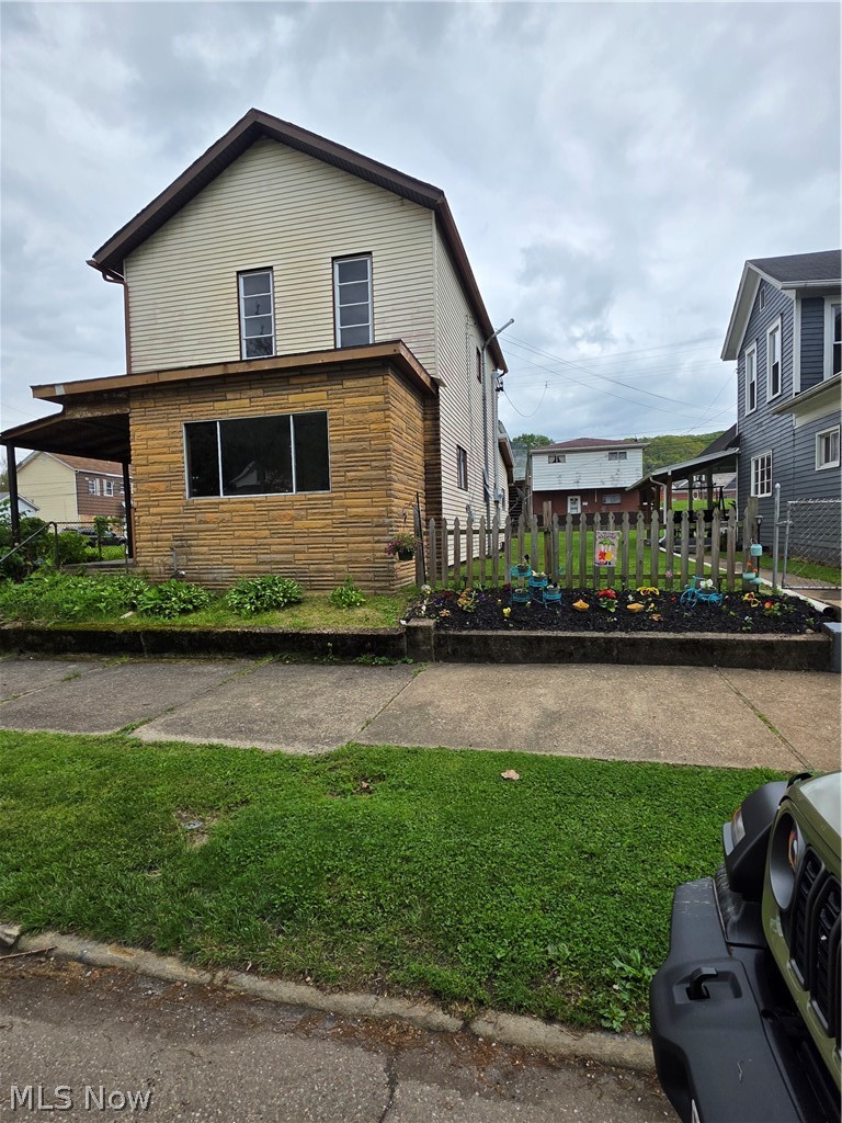 804 Broadway Avenue