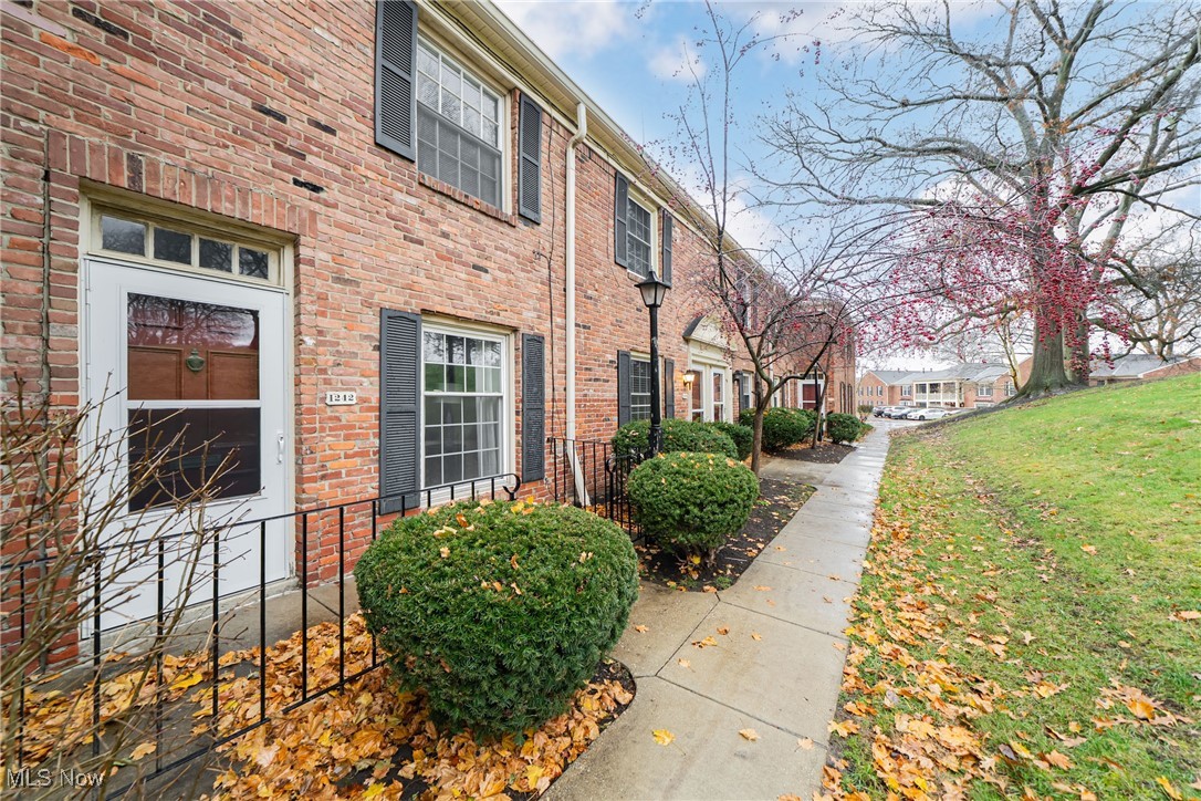 Georgetown Condo - Residential