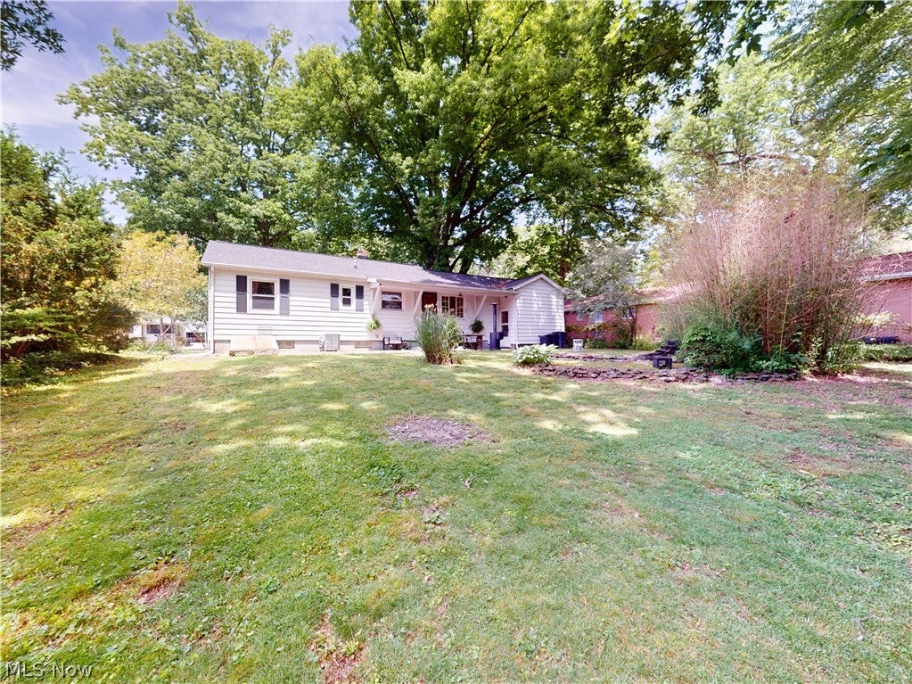 Photo of 1051 Crown Avenue, Ravenna, OH 44266 (MLS # 5224194)