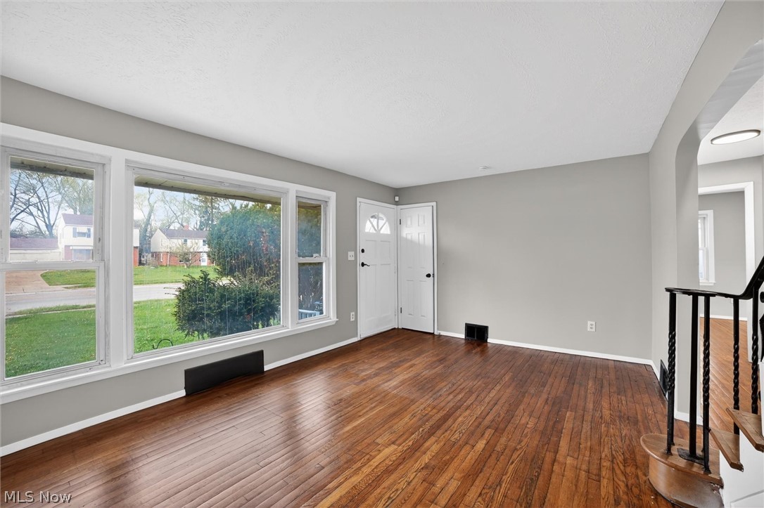 303 S Green Road
