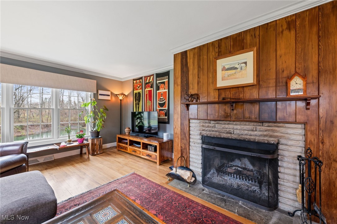 10729 Allen Drive, Chardon, Ohio image 5