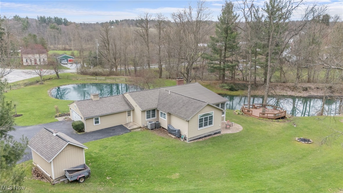 10729 Allen Drive, Chardon, Ohio image 3