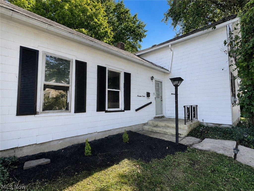 1312 Wooster Road W
