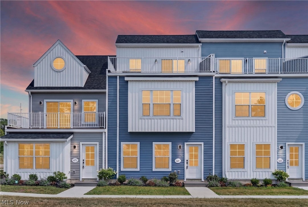 469 Harbor Lane