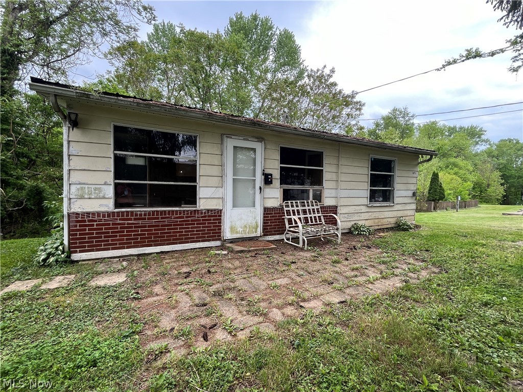 1057 N Kennebec Avenue, Mcconnelsville, Ohio image 1