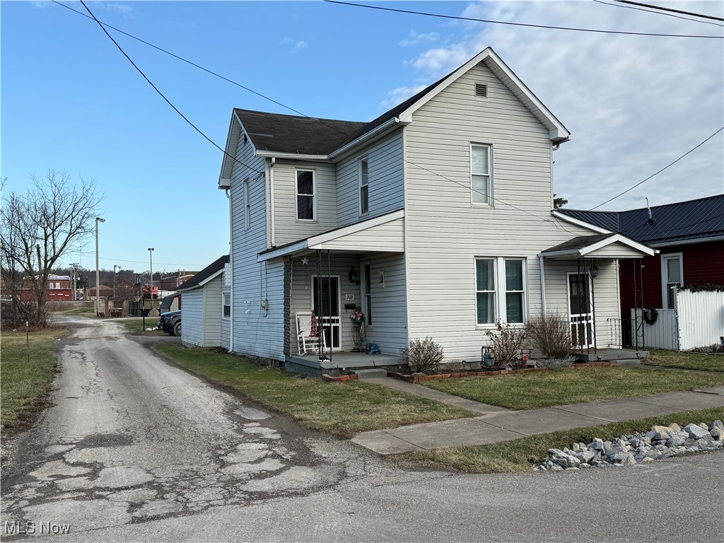 208 S 4th Street, Byesville, Ohio image 1