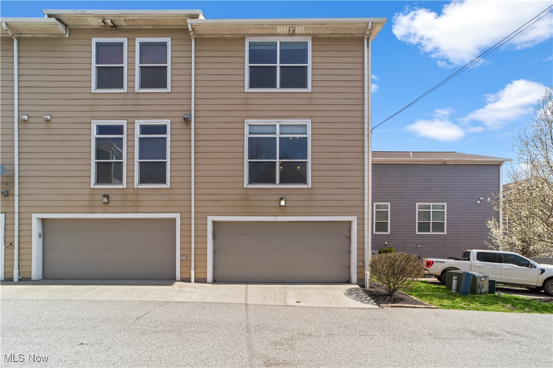 2528 W 7th Street, Cleveland, Ohio image 33