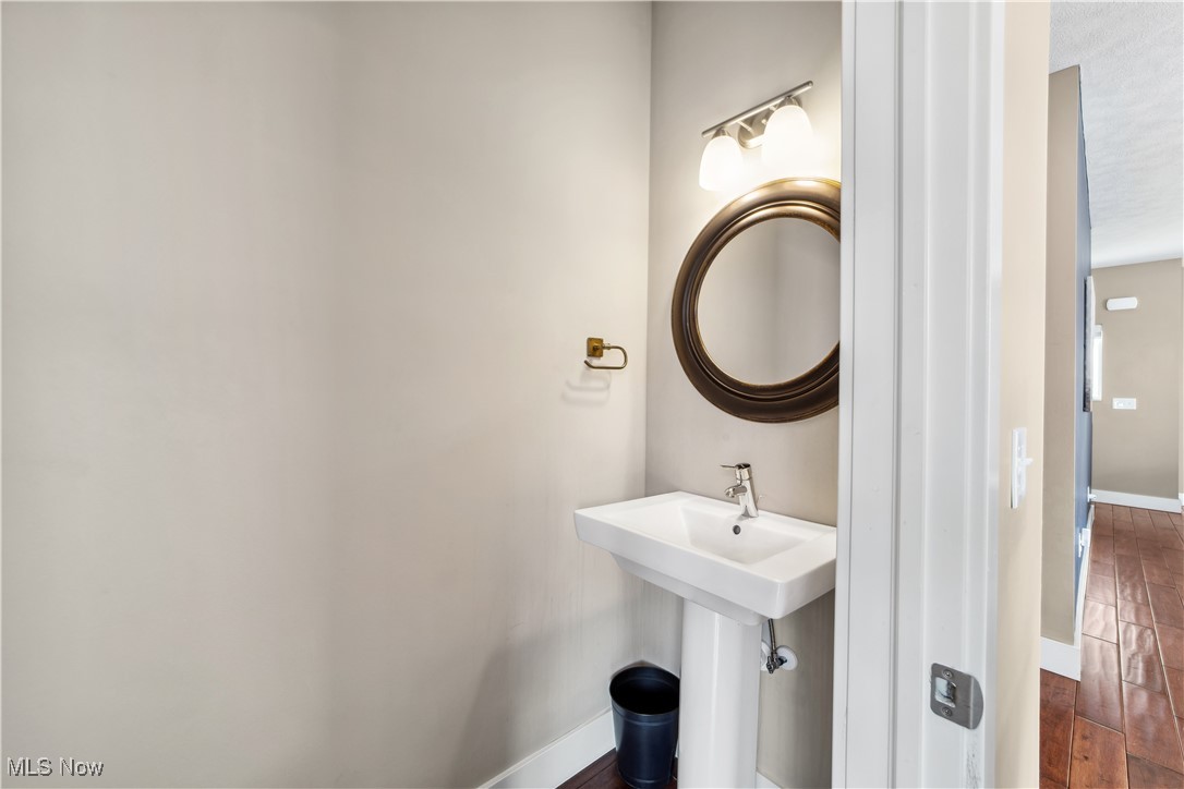 2528 W 7th Street, Cleveland, Ohio image 22