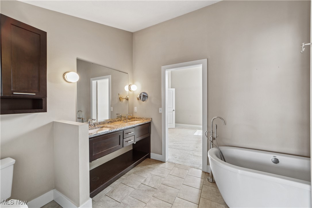 2528 W 7th Street, Cleveland, Ohio image 23