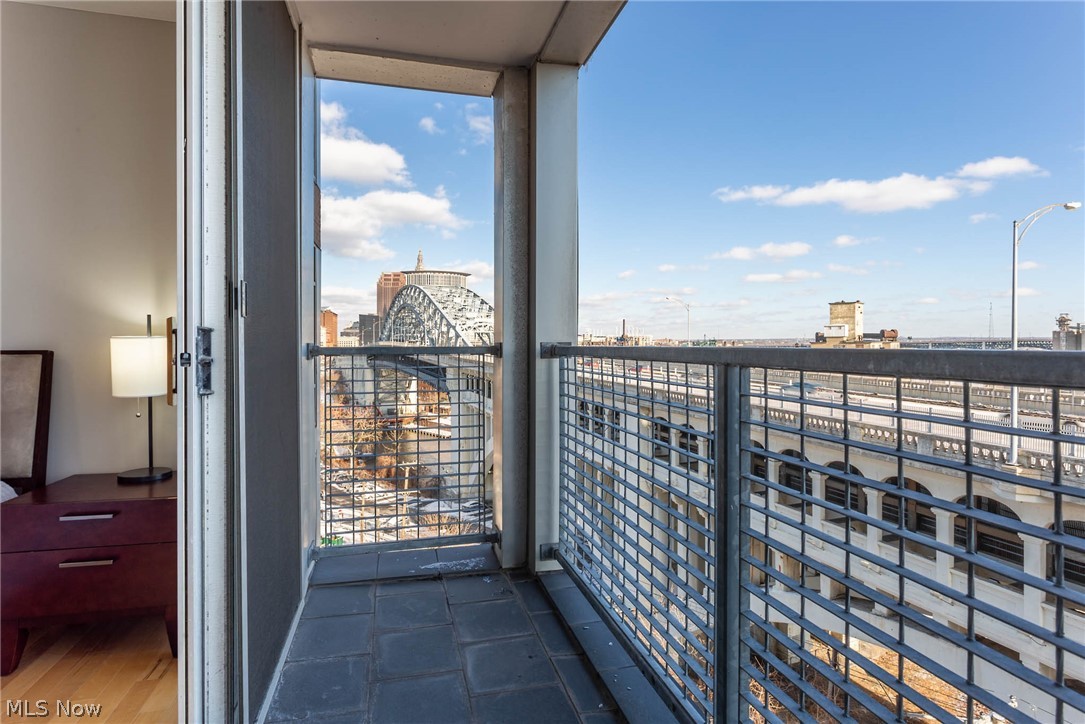 Stonebridge Towers - Residential