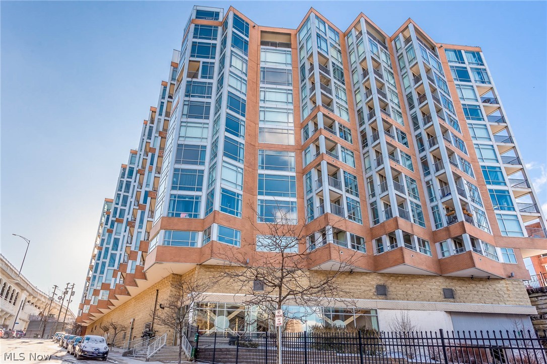 Stonebridge Towers - Residential