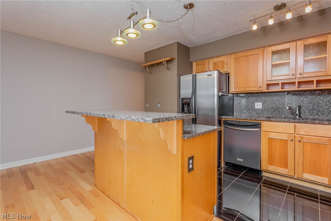 Stonebridge Towers - Residential