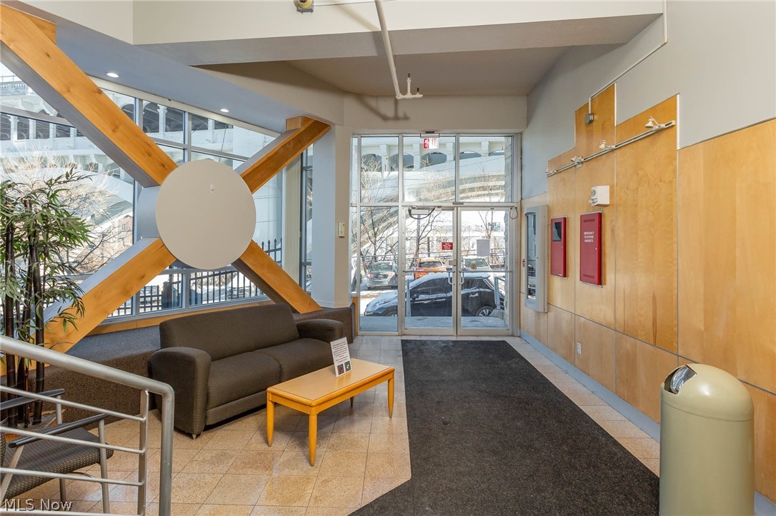 Stonebridge Towers - Residential