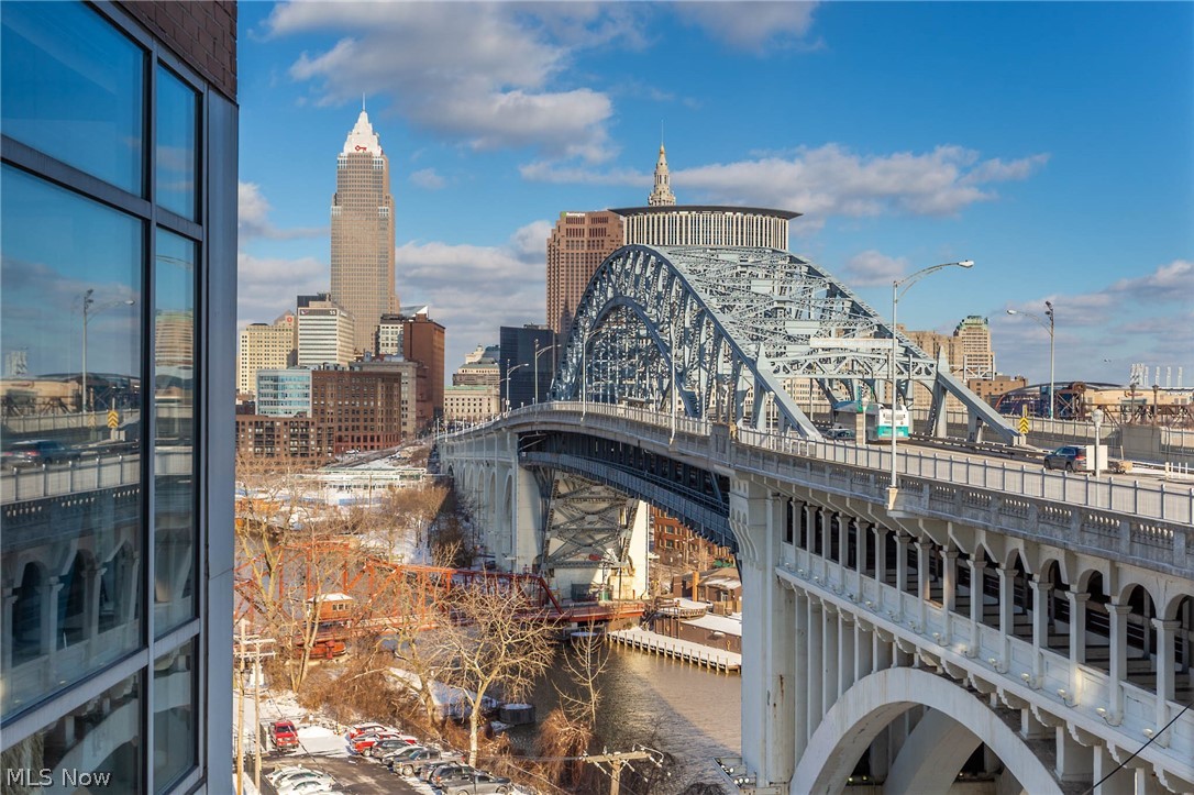 Stonebridge Towers - Residential