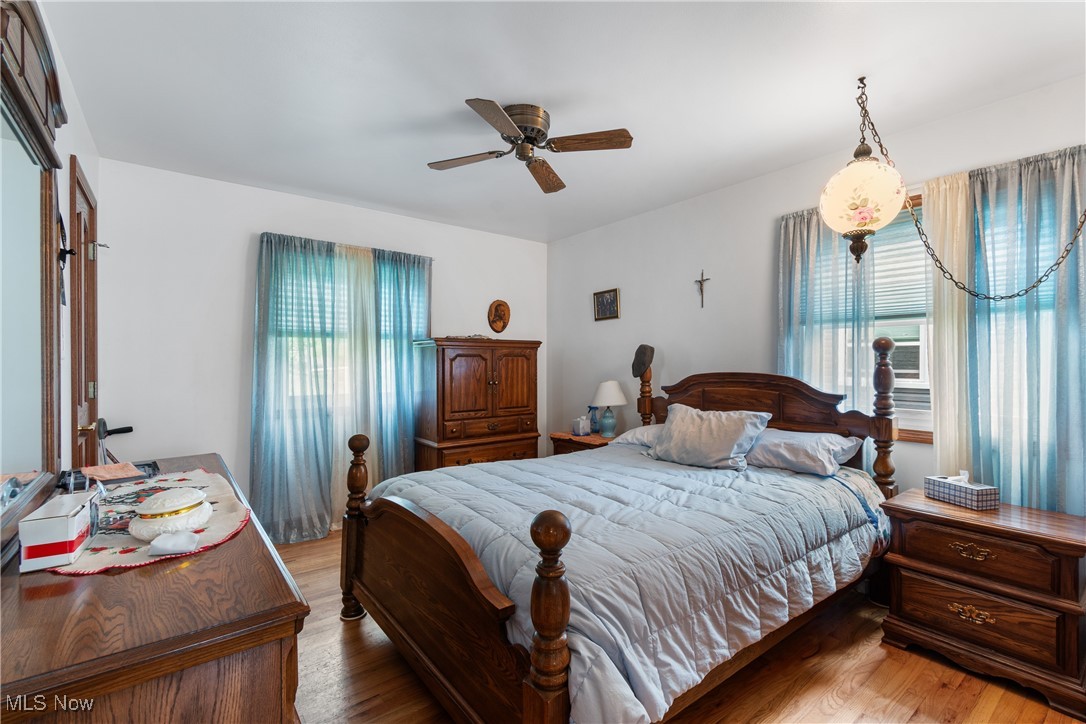 4233 N Gilwood Drive, Stow, Ohio image 13