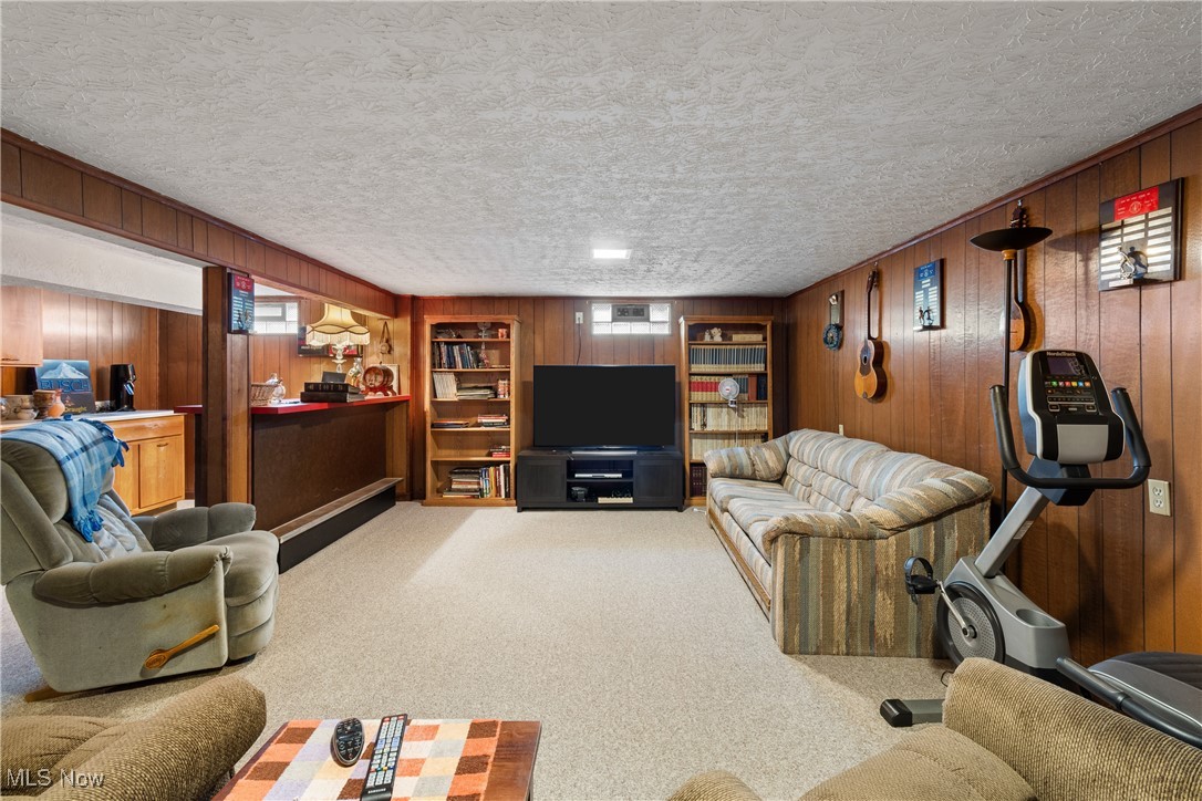4233 N Gilwood Drive, Stow, Ohio image 21
