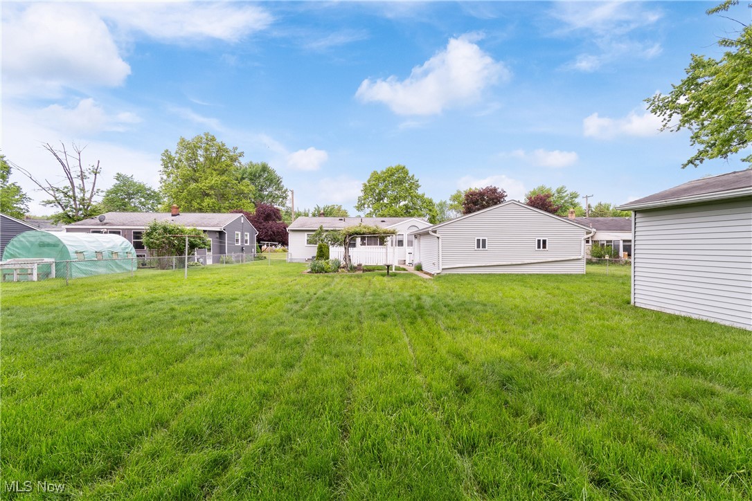 4233 N Gilwood Drive, Stow, Ohio image 26