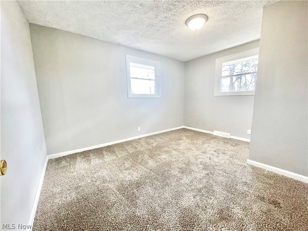 Pole & Reeves City Acres - Residential