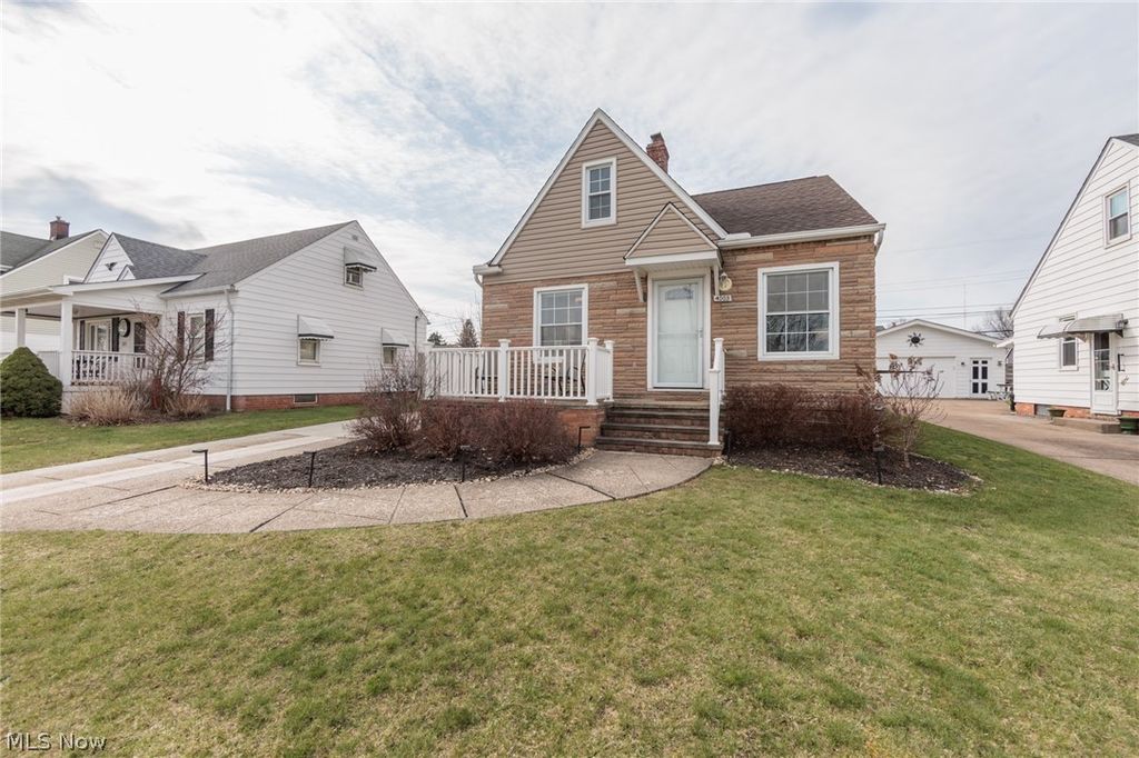 Photo of 4003 Woodrow Avenue, Parma, OH 44134 (MLS # 5203041)