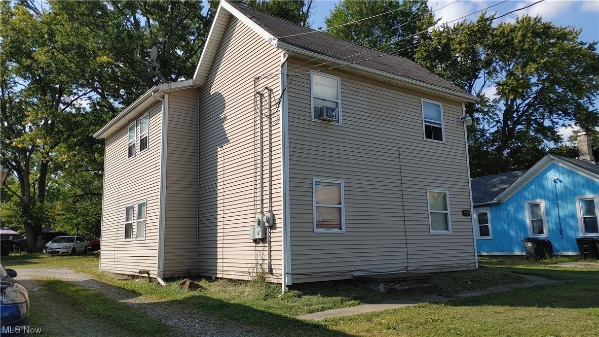 Voris - Residential Lease