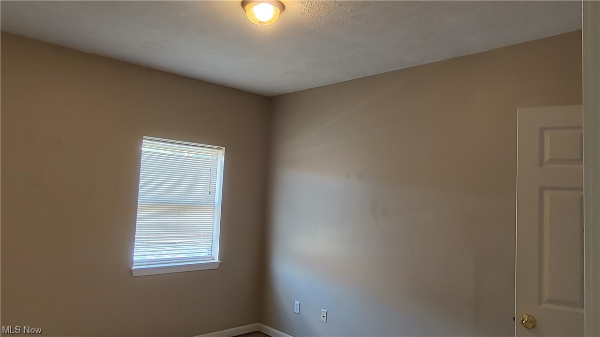 Voris - Residential Lease