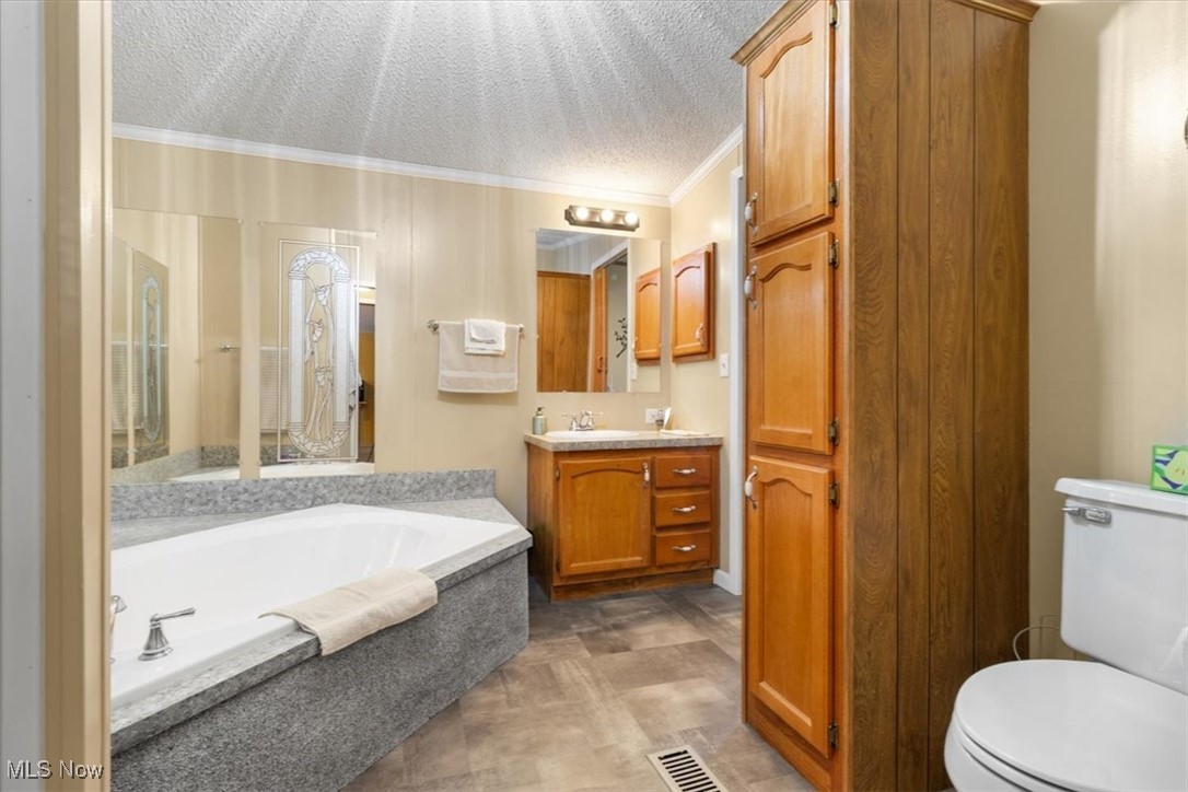 Twin Lakes - Residential