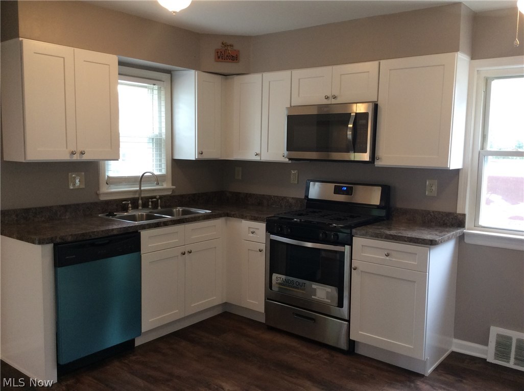 H A Stahl Props Cos Ridgewoo - Residential