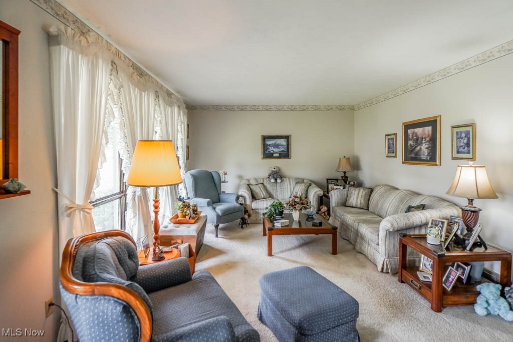 339 Lori Avenue, Massillon, Ohio image 4