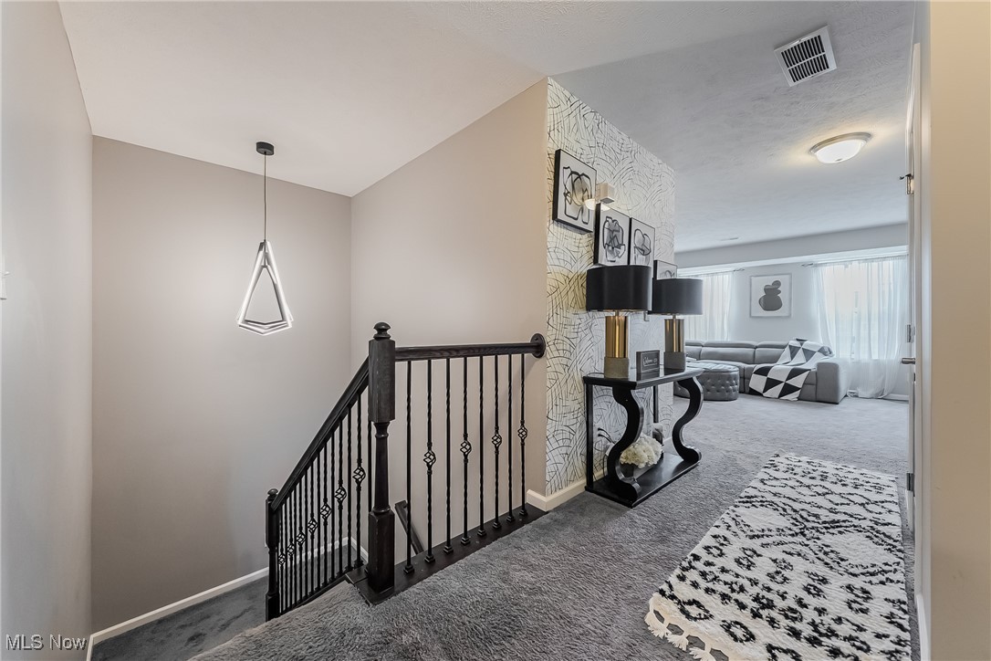 784 Hilliary Lane, Aurora, Ohio image 15