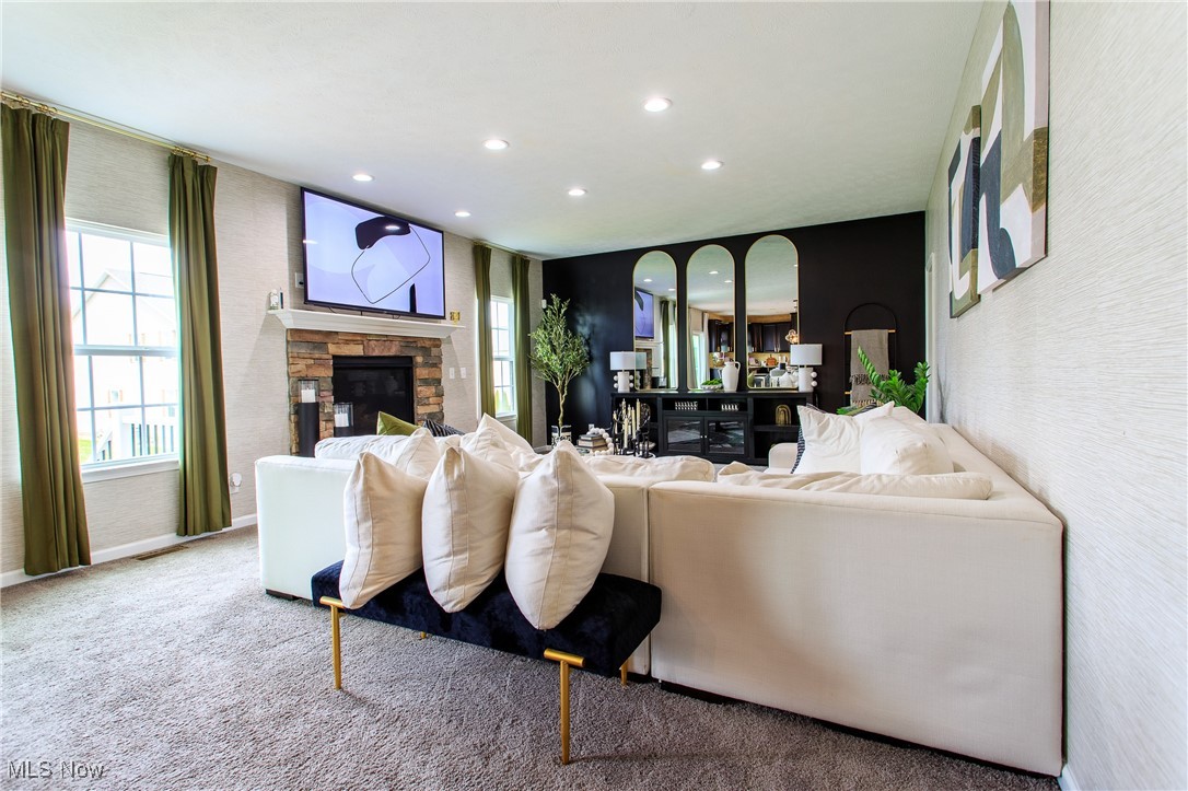 784 Hilliary Lane, Aurora, Ohio image 12