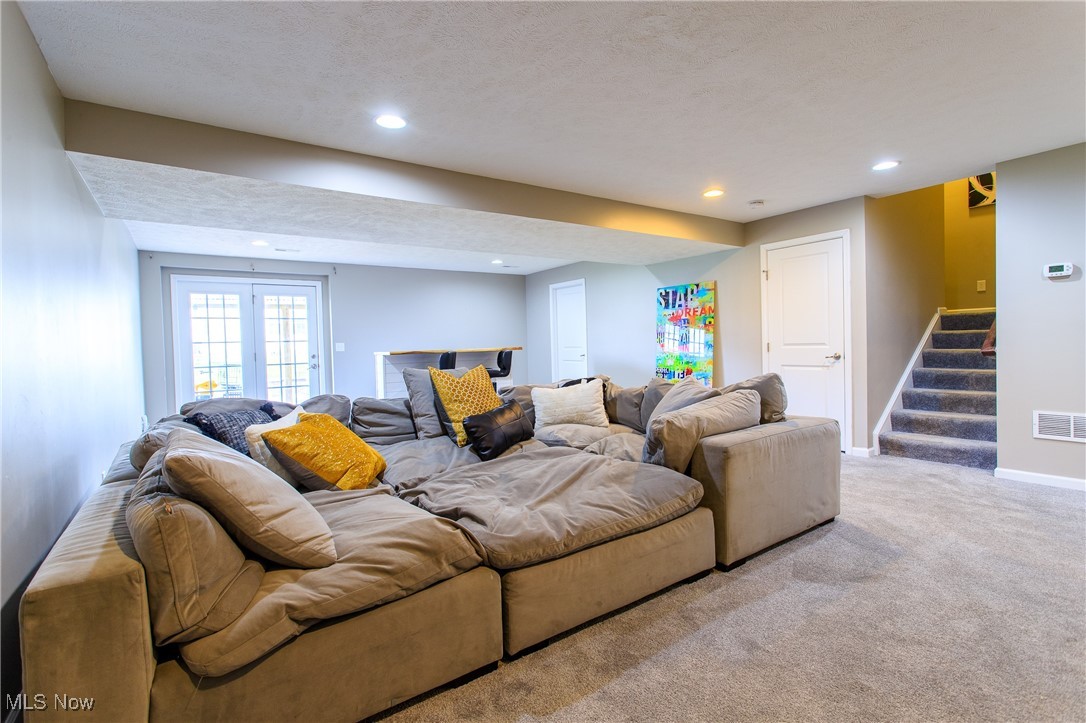 784 Hilliary Lane, Aurora, Ohio image 18