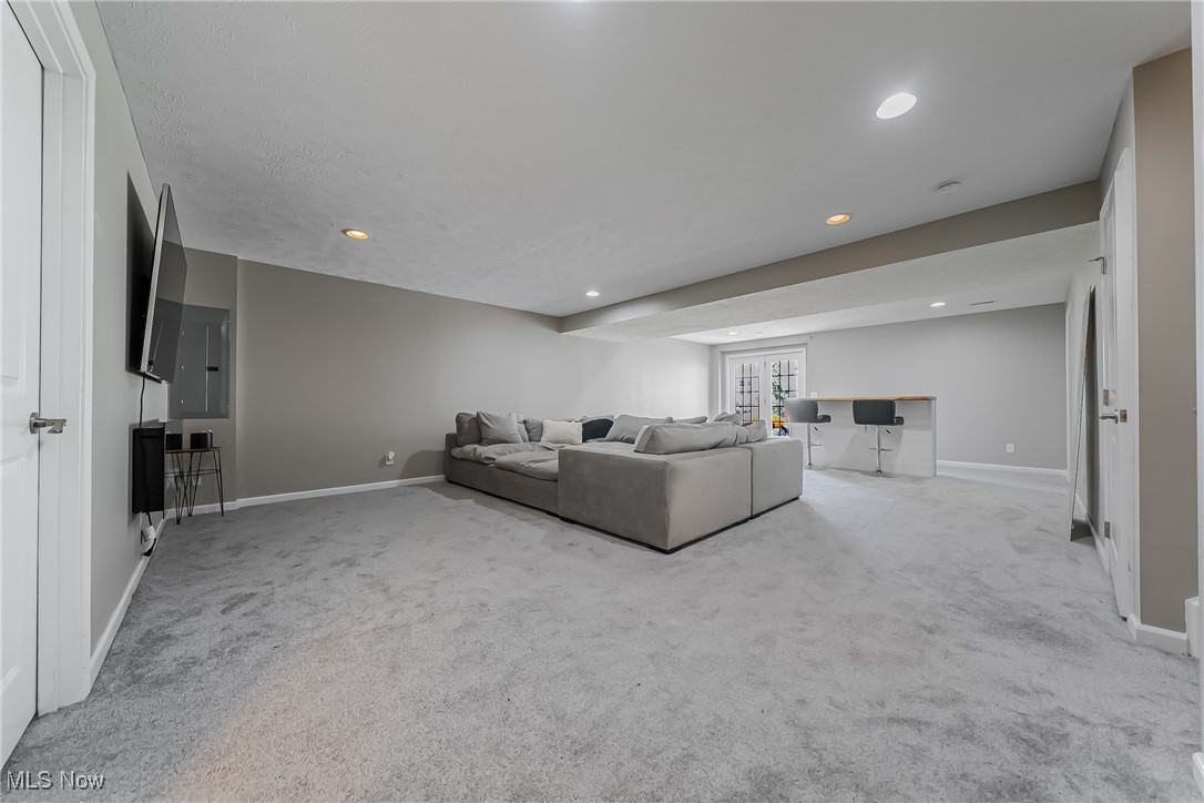 784 Hilliary Lane, Aurora, Ohio image 30